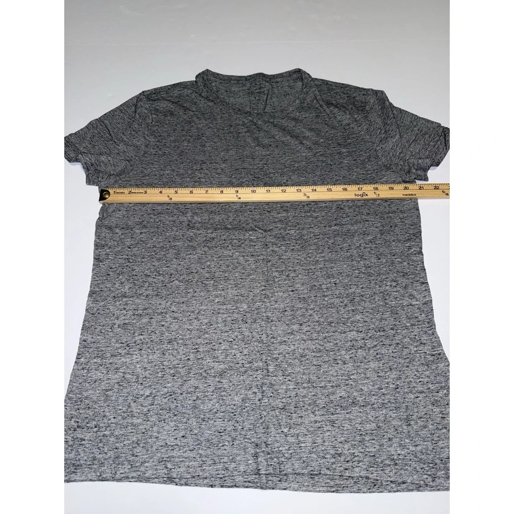 Banana Republic Men T-Shirt Large Gray Organic 100% Cotton Speckled Preppy Tee